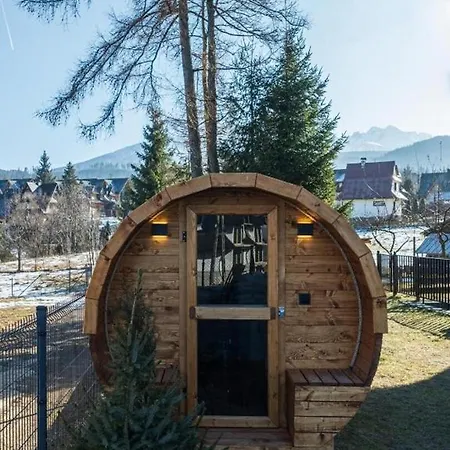 Taternik - Mountain View - Family Room&101